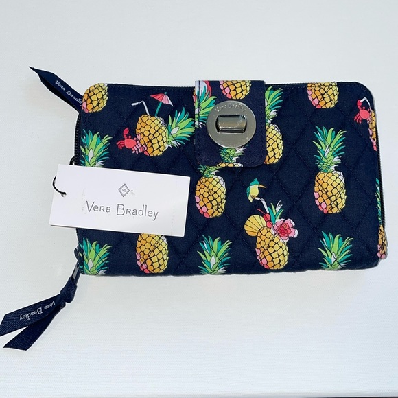 Vera Bradley Turn lock Wallet RFID
Protection Pineapple Toucan Party NWT - Picture 1 of 7